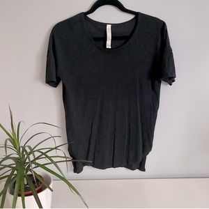Lululemon Daya knit tee